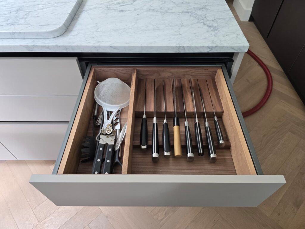 Dublin 4 bespoke kitchen: bespoke knife drawer